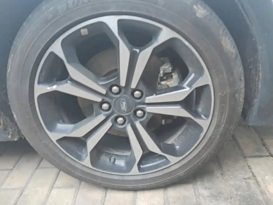 Ford Focus Active — миниатюра 6