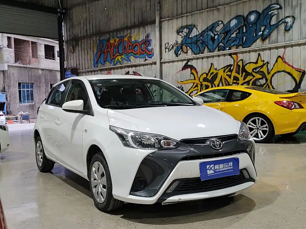 Toyota Yaris L — миниатюра 3