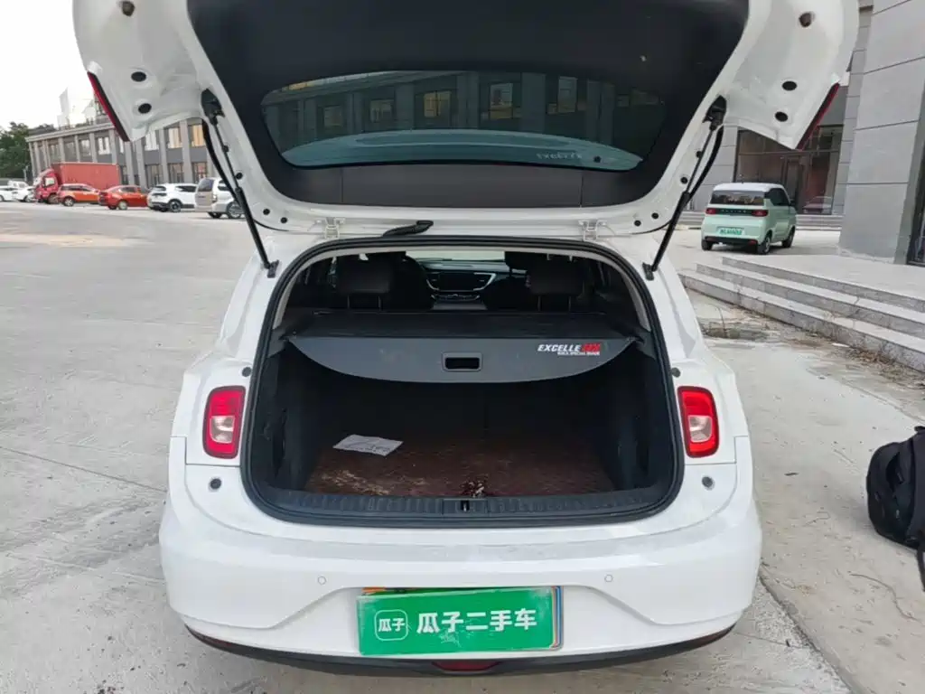 Buick Excelle — миниатюра 19