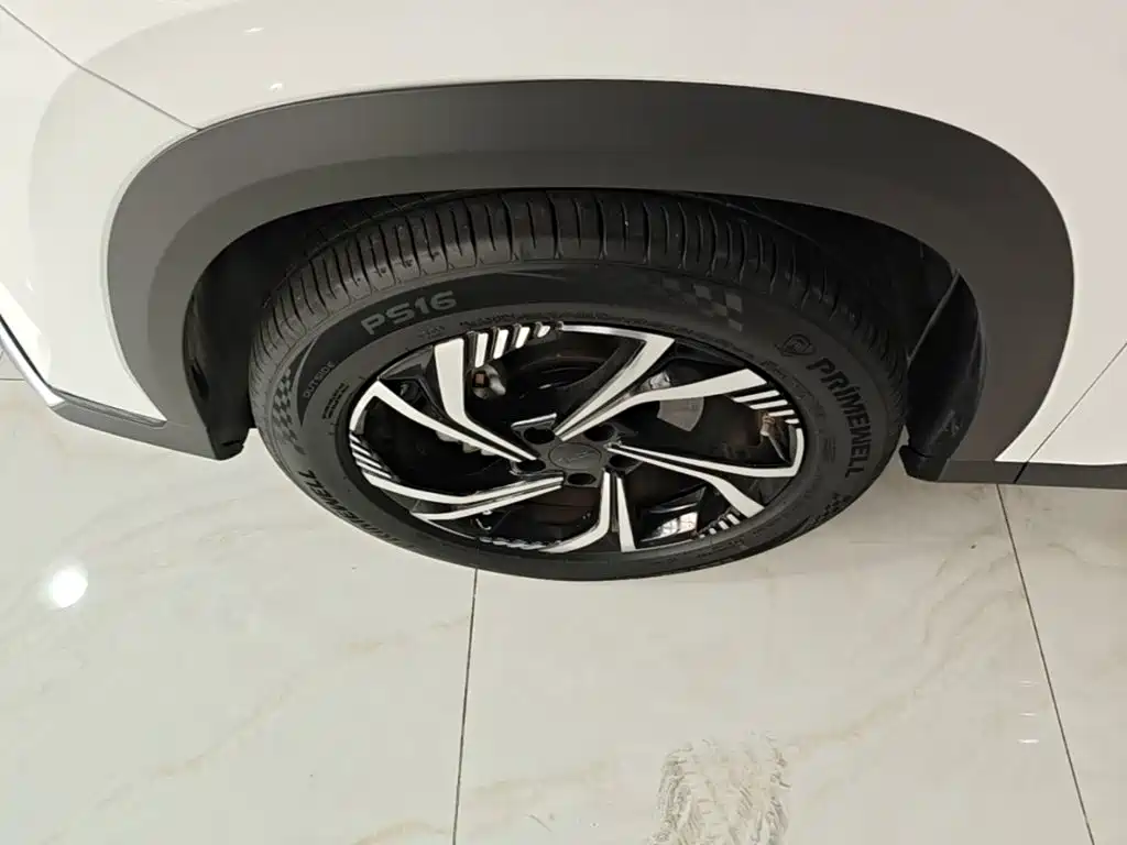 Geely Boyue — миниатюра 23