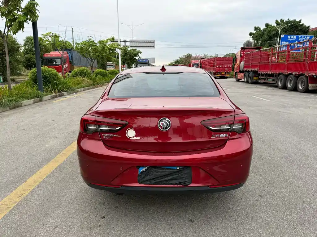 Buick Regal — миниатюра 5