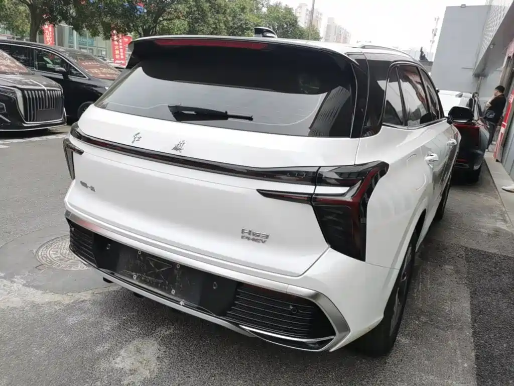 Hongqi Hongqi HS3 PHEV — миниатюра 7