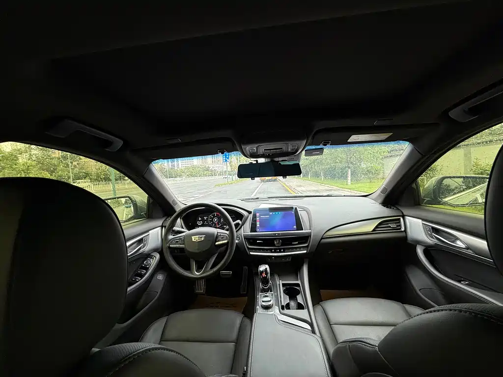 Cadillac CT5 — миниатюра 15