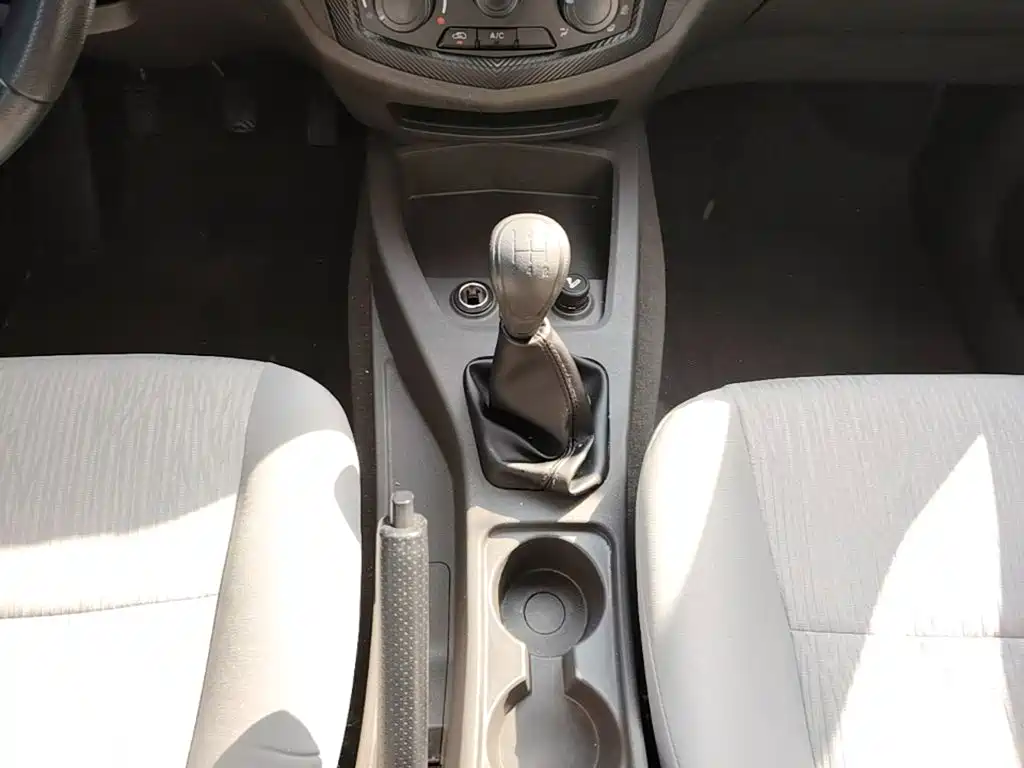 Wuling Hongguang — миниатюра 14