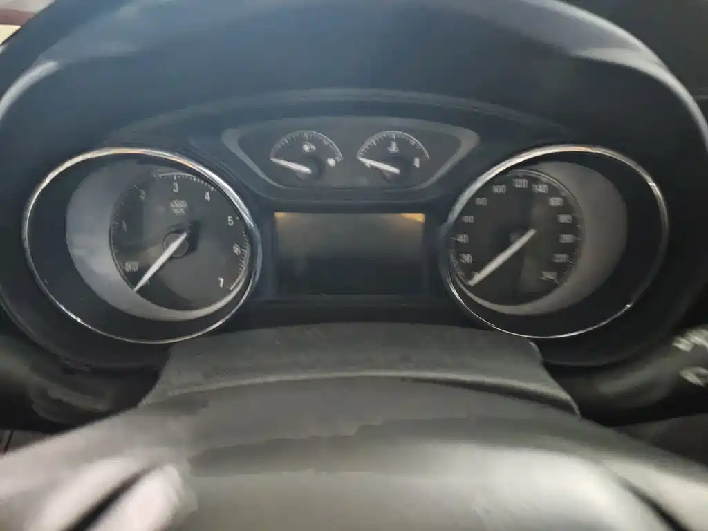 Buick Envision Plus — миниатюра 7