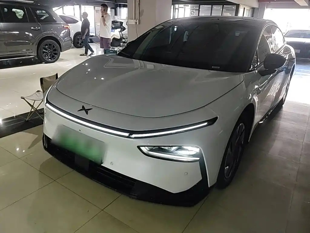 XPeng P7+ — миниатюра 2