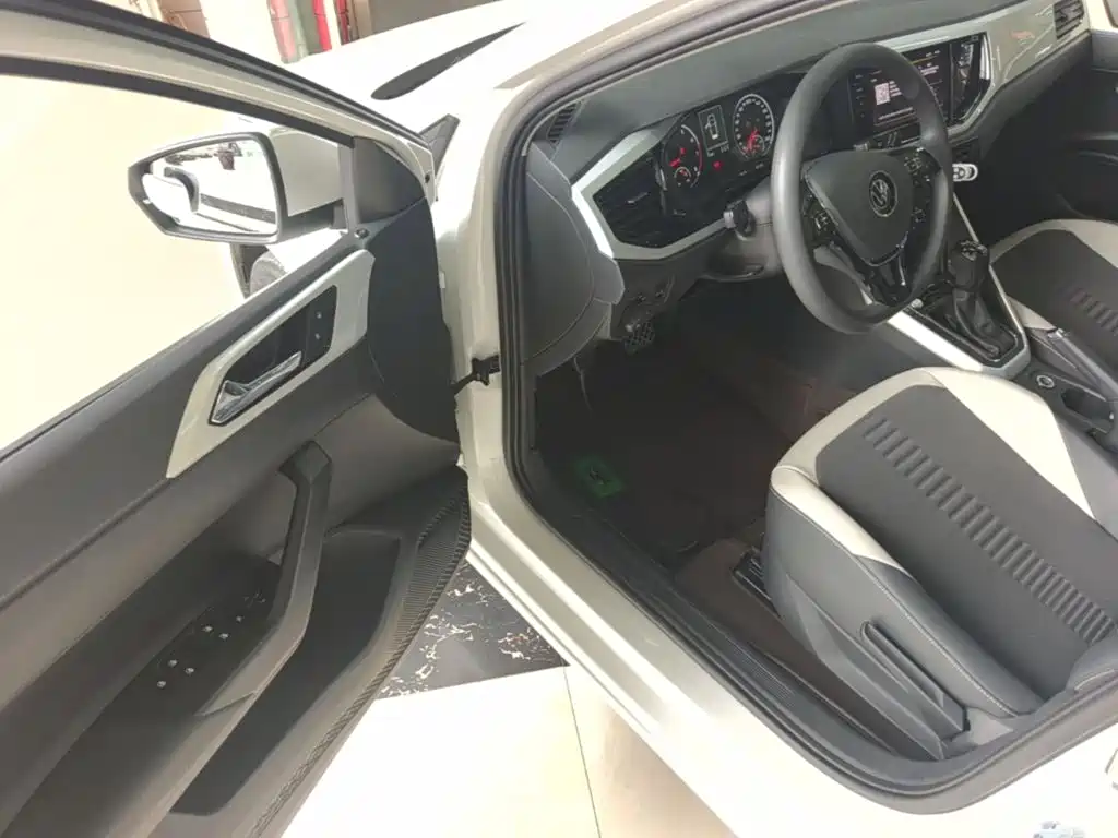 Volkswagen Polo — миниатюра 16
