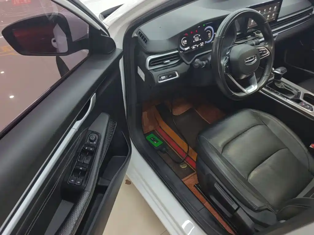 Geely Emgrand — миниатюра 16