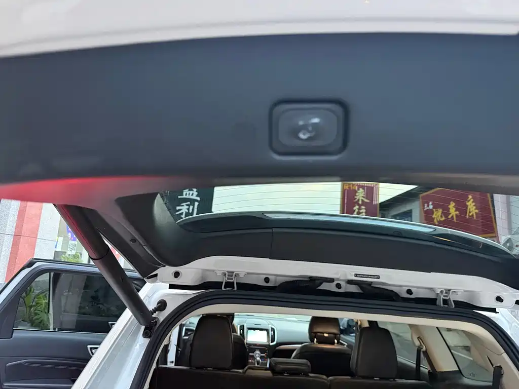 Ford Edge — миниатюра 17