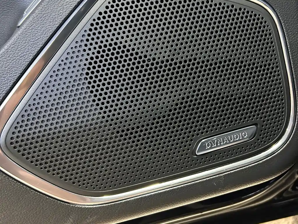 Hongqi Hongqi H5 — миниатюра 10