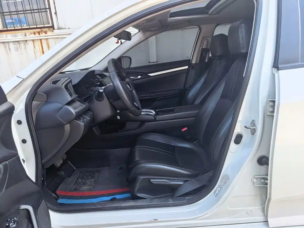 Honda Civic — миниатюра 15