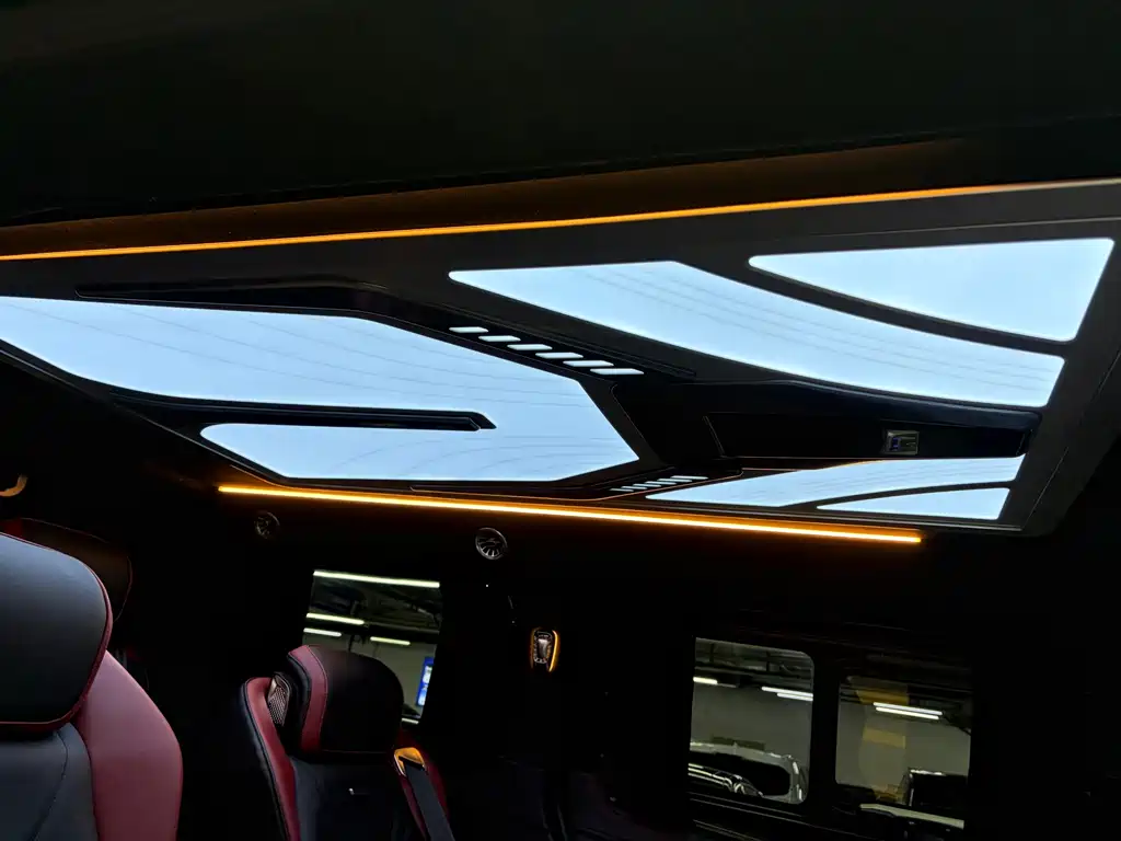 Ford Tourneo — миниатюра 10
