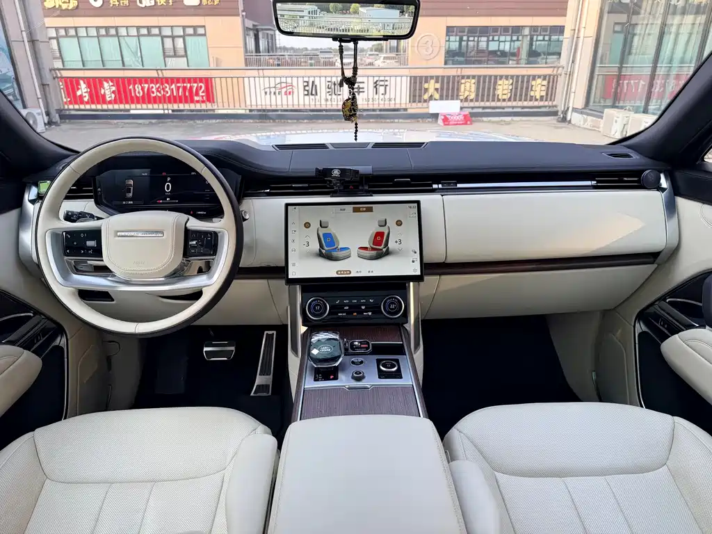 Land Rover Range Rover — миниатюра 13