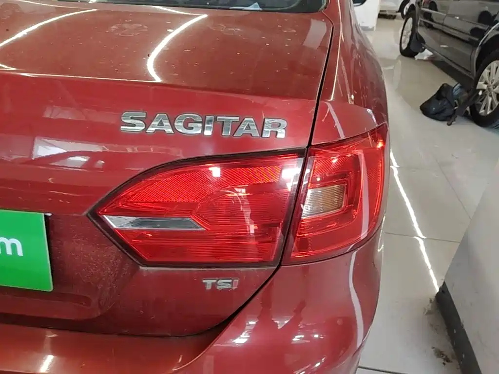 Volkswagen Sagitar — миниатюра 8