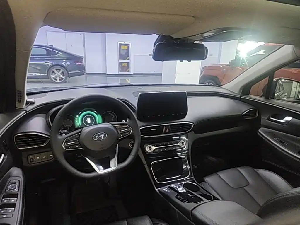 Hyundai Santa Fe — миниатюра 10