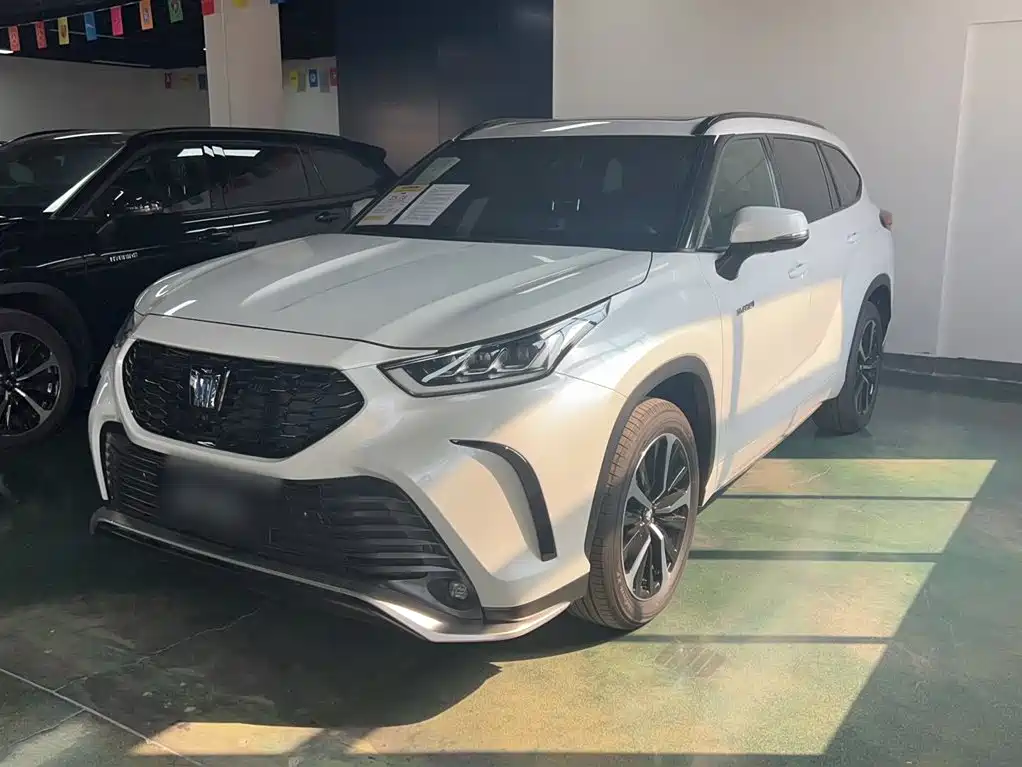 Toyota Crown Kluger