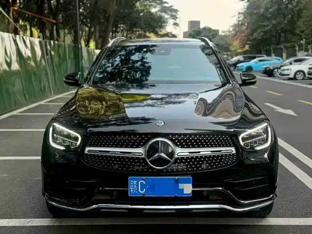 MERCEDES-BENZ GLC