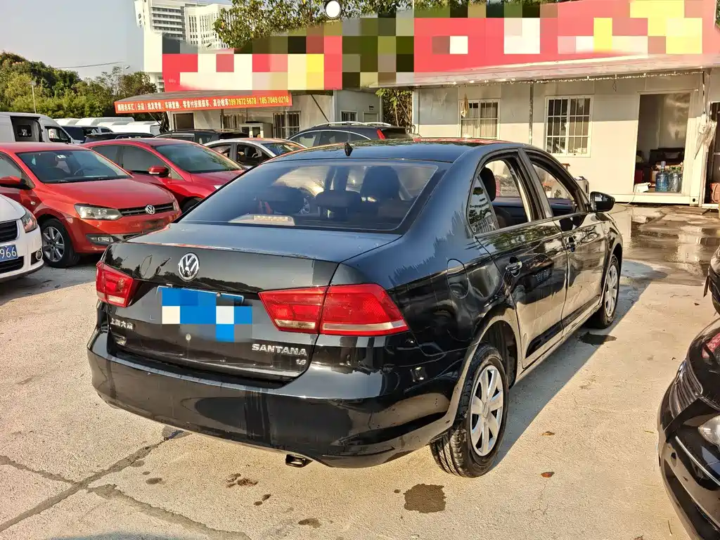 Volkswagen Santana — миниатюра 4