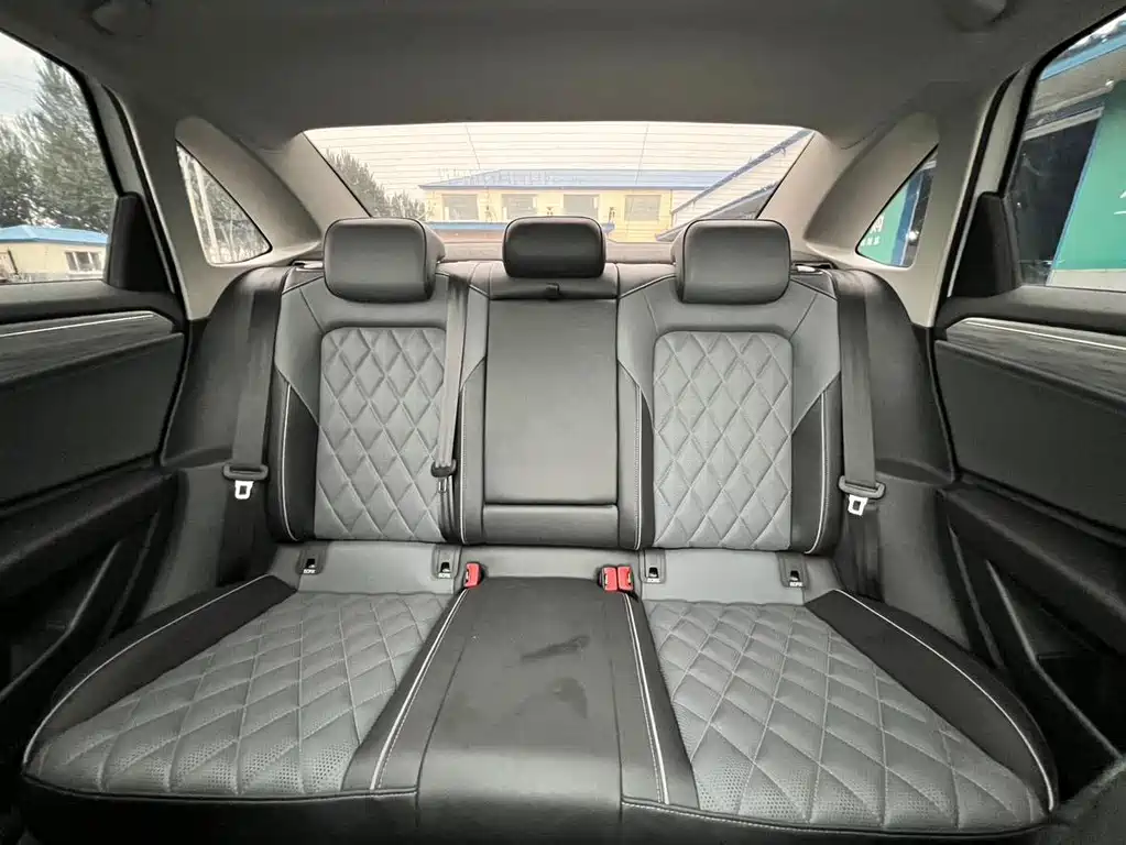 Volkswagen Sagitar — миниатюра 19