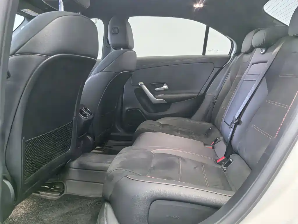 Mercedes-Benz A-Class — миниатюра 15