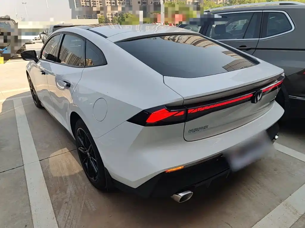Changan UNI-V — миниатюра 5