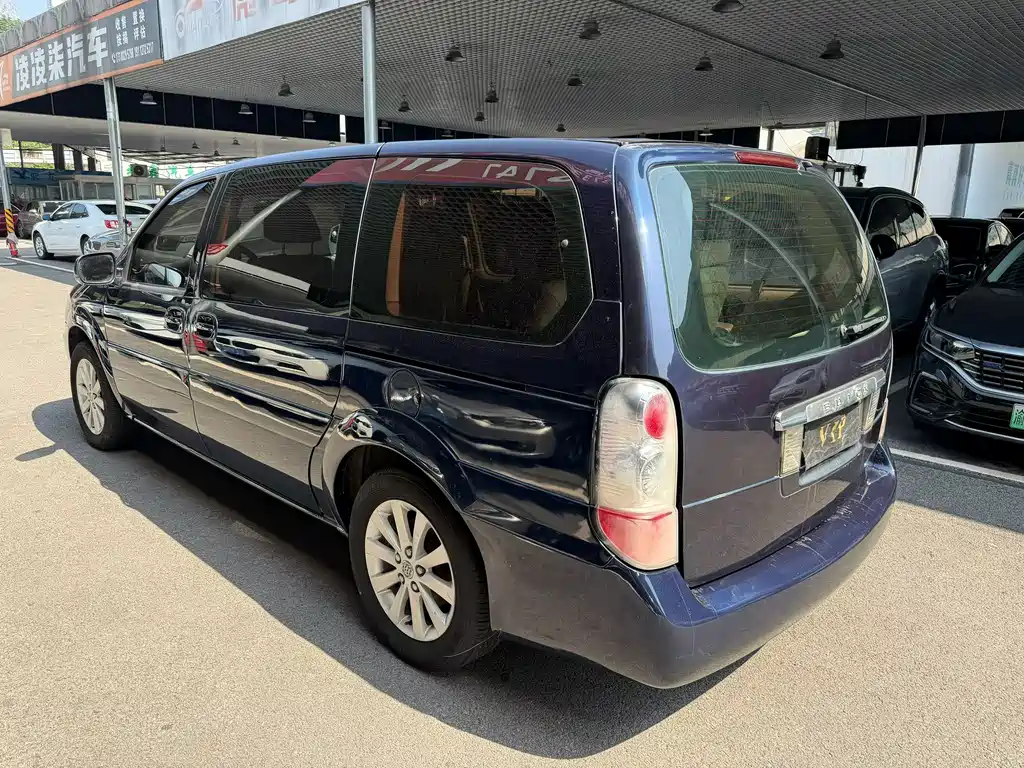 Buick GL8 — миниатюра 7