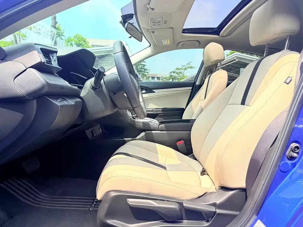 Honda Civic — миниатюра 12