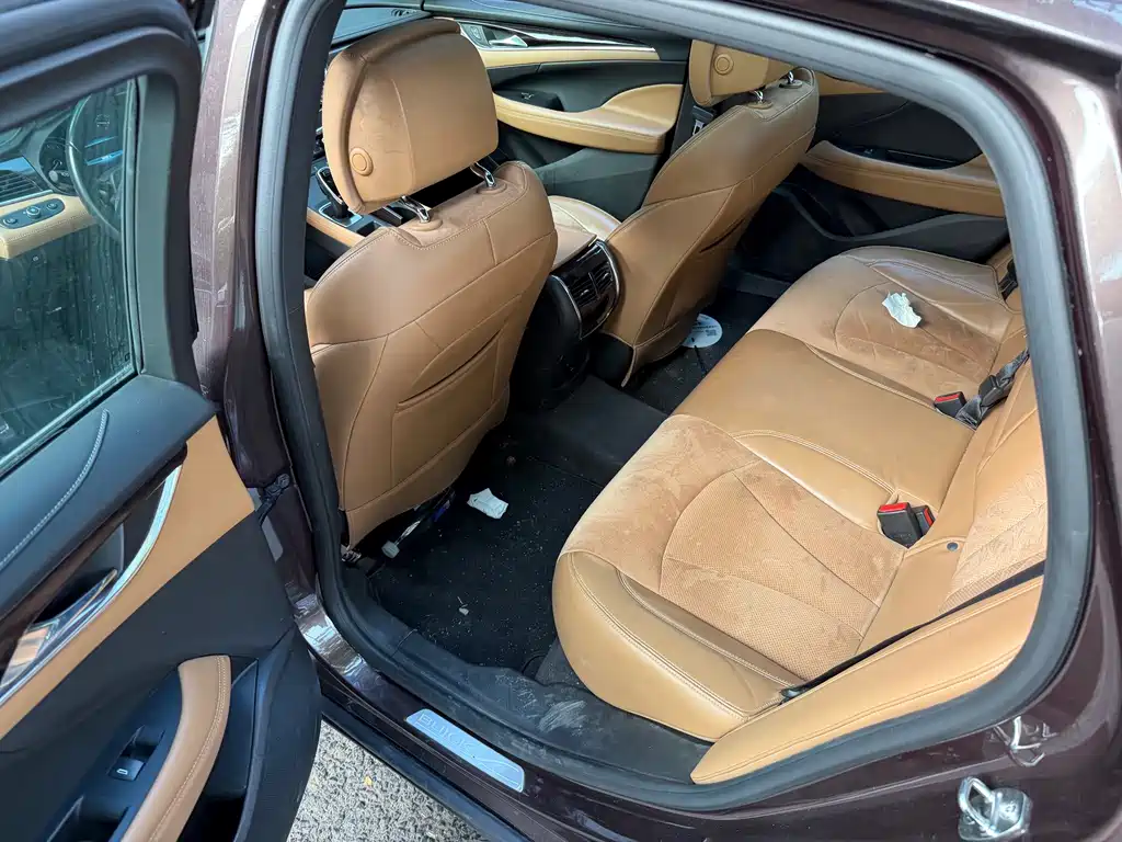 Buick LaCrosse — миниатюра 9