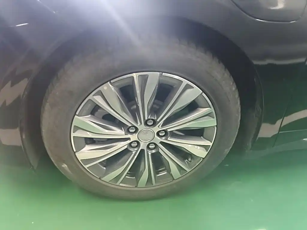 Hongqi Hongqi E-QM5 — миниатюра 23