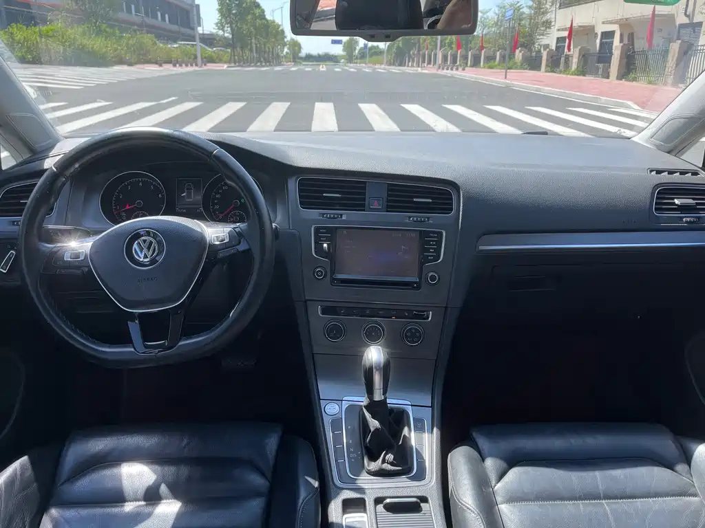 Volkswagen Golf — миниатюра 6