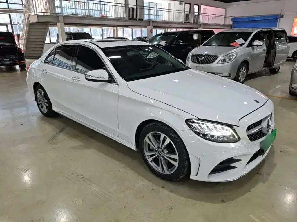 Mercedes-Benz C-Class — миниатюра 4