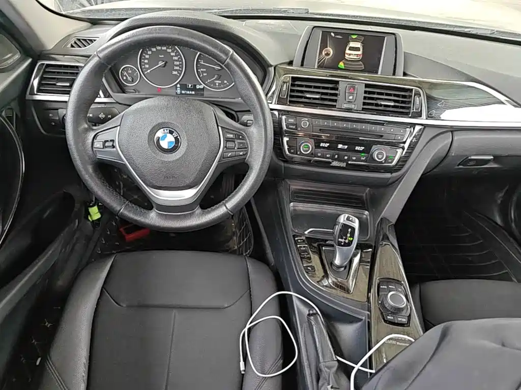 BMW 3 Series — миниатюра 10