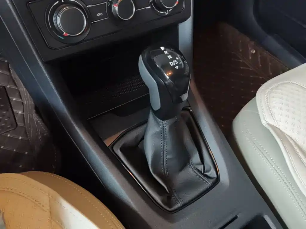 Volkswagen Tharu — миниатюра 14