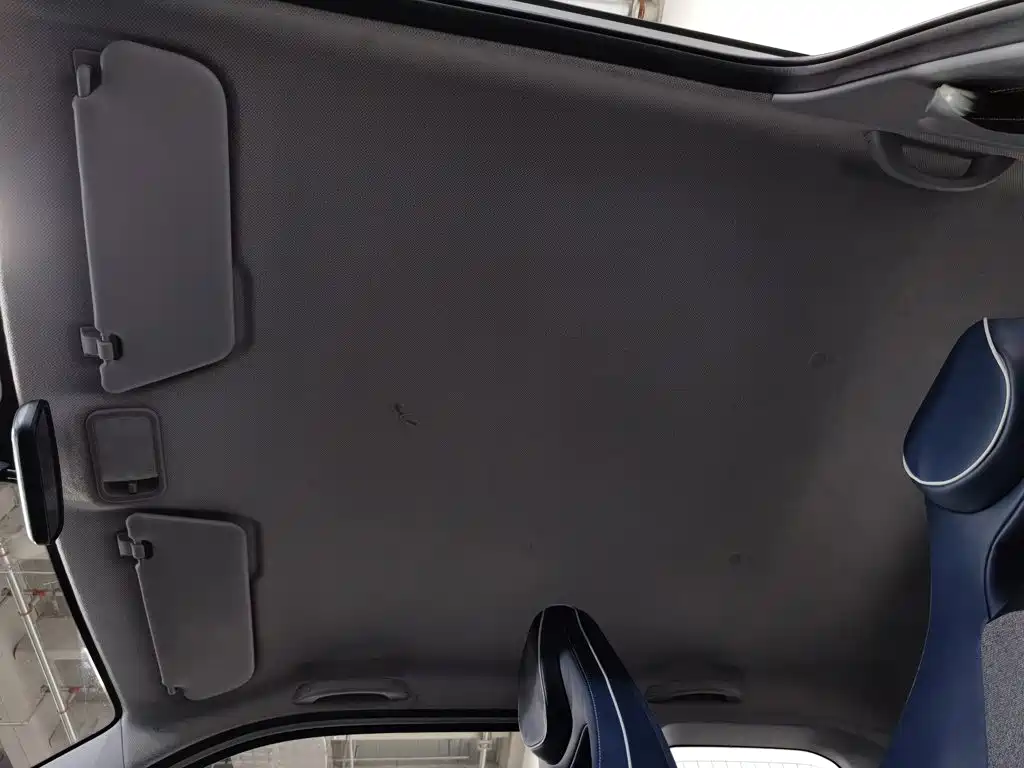 Wuling MINIEV — миниатюра 14