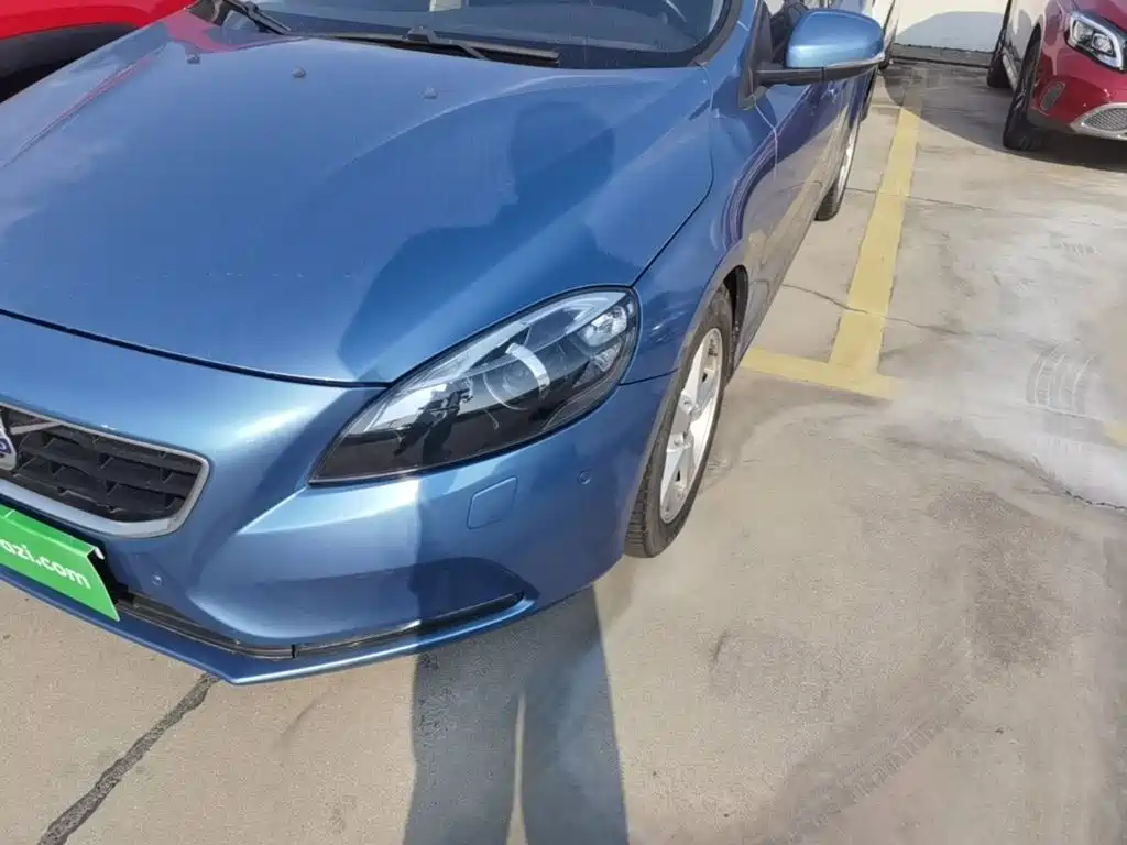 Volvo V40 — миниатюра 24