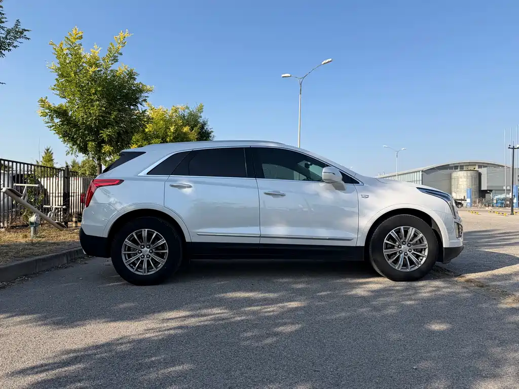 Cadillac XT5 — миниатюра 9