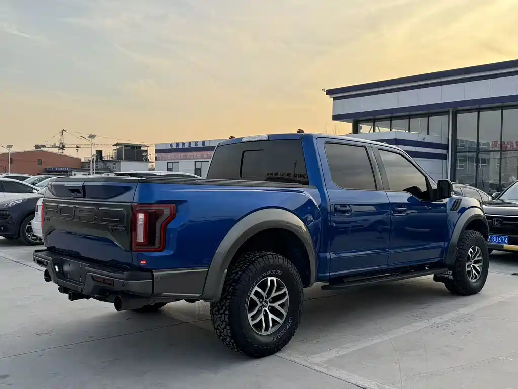 FORD F 150 RAPTOR