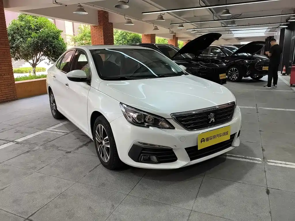 Peugeot 308 — миниатюра 6