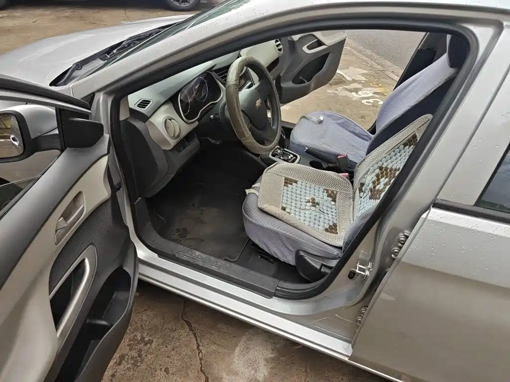 Chevrolet Sail — миниатюра 13