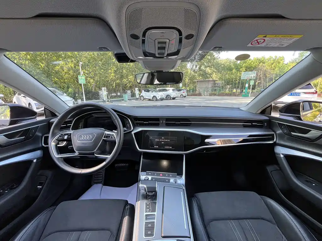 Audi A7L — миниатюра 10
