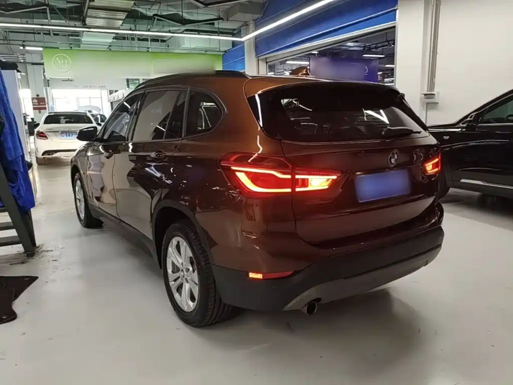 BMW X1 — миниатюра 5