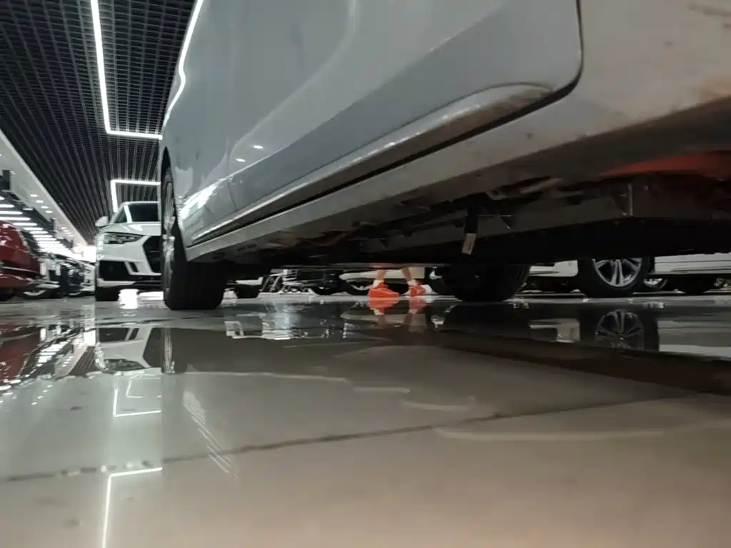 GAC Motor Trumpchi E8 PHEV — миниатюра 21