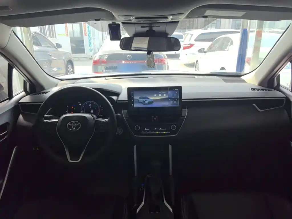 Toyota Frontlander — миниатюра 10