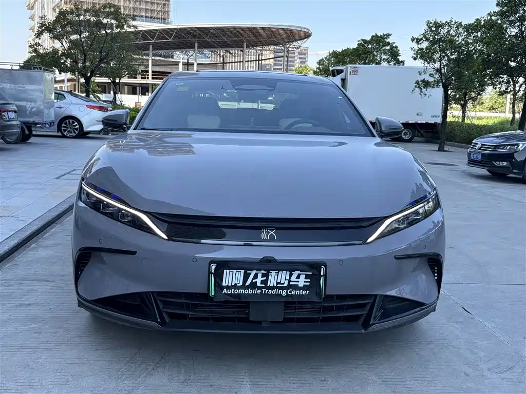 BYD Han — миниатюра 2