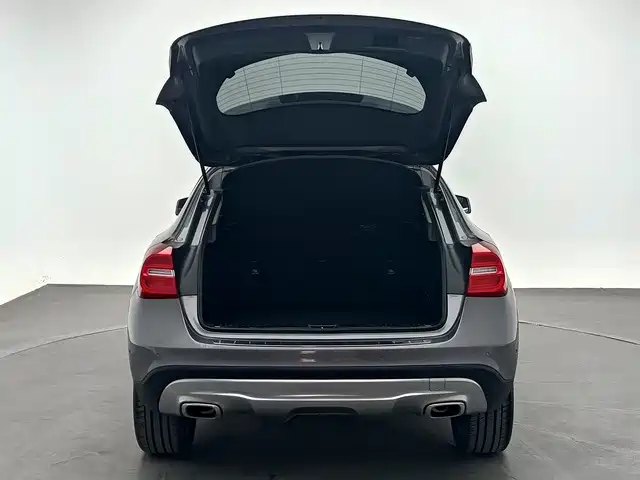 Mercedes-Benz GLA — миниатюра 10
