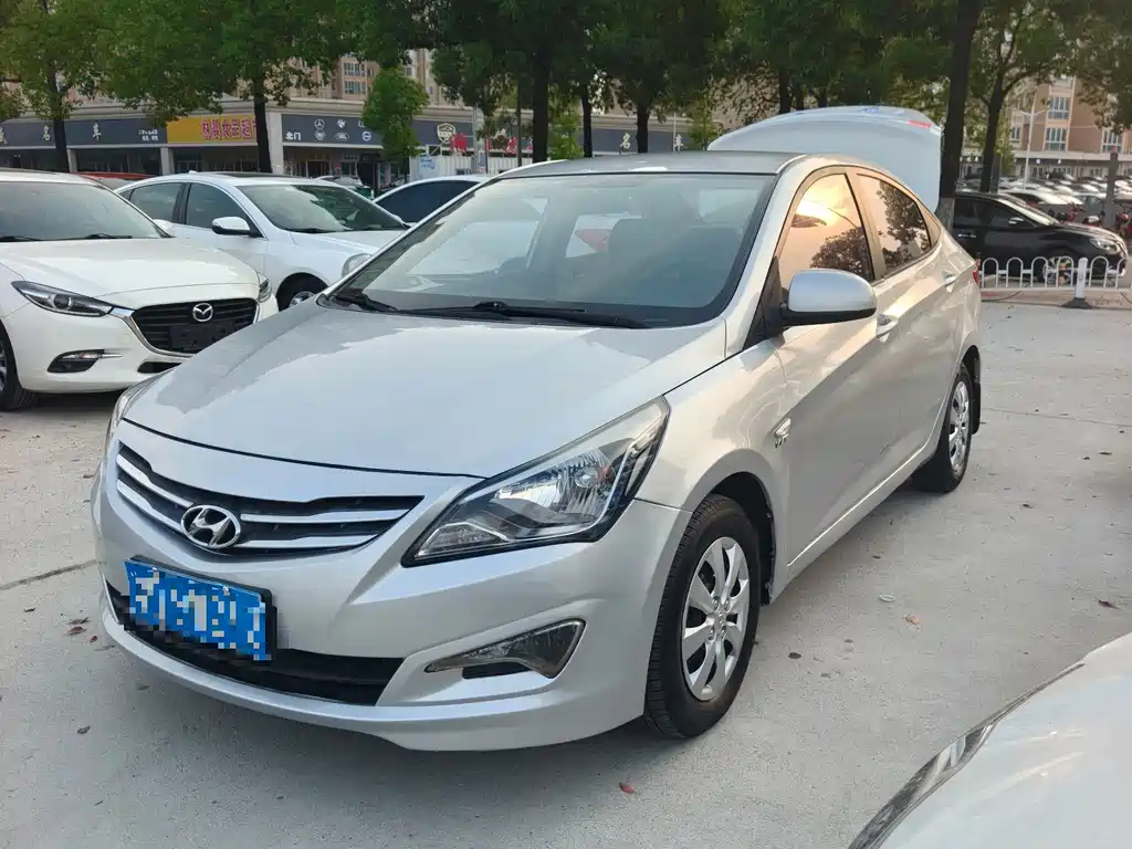 Hyundai Verna