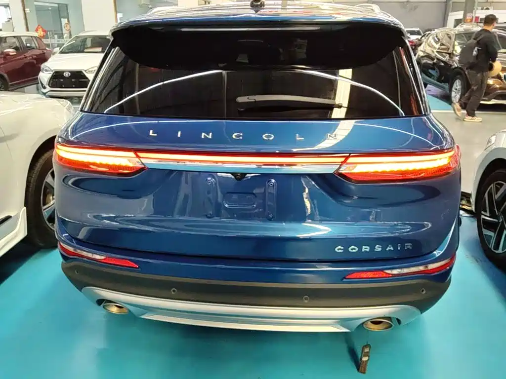 Lincoln Corsair — миниатюра 4