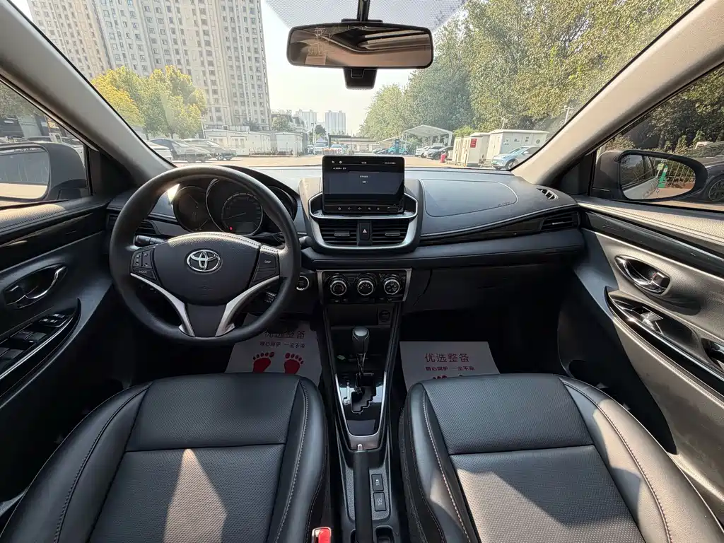 Toyota Yaris L — миниатюра 14