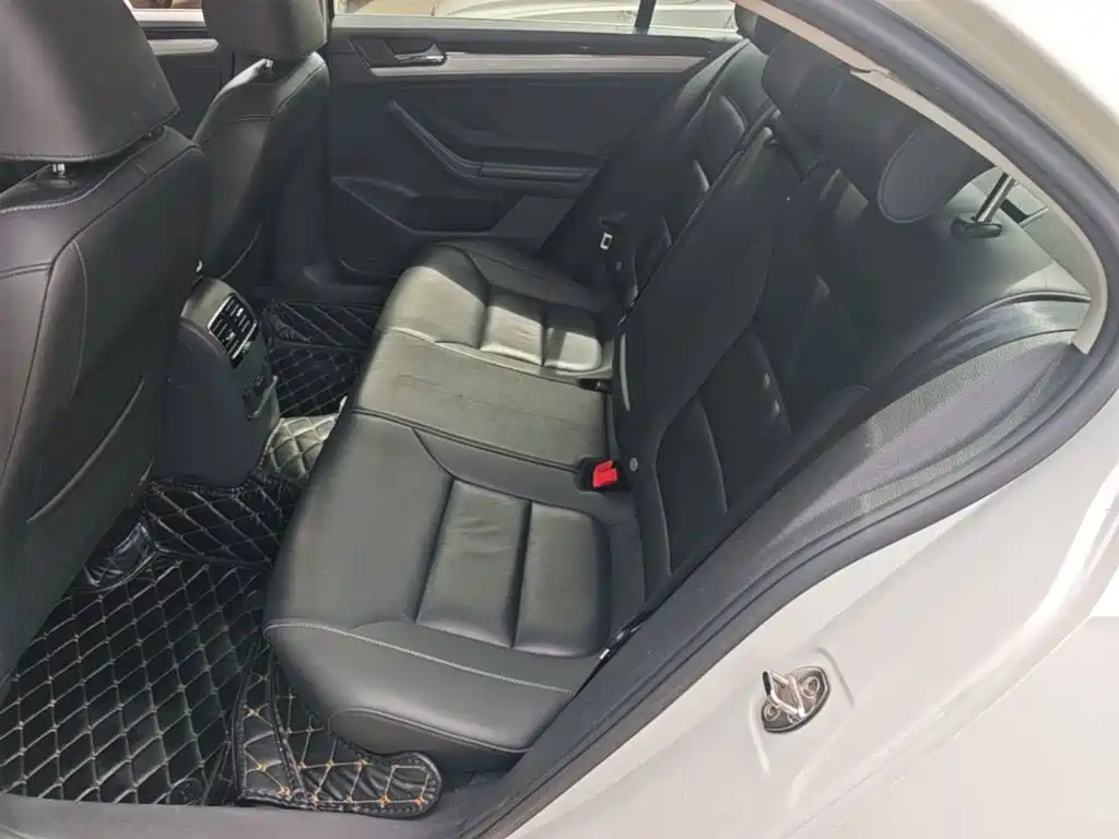 Volkswagen Sagitar — миниатюра 17
