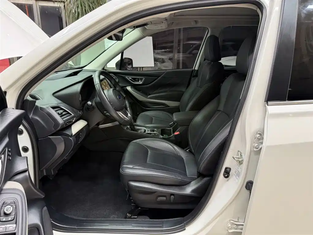 Subaru Forester 2022 2.0i AWD Luxury EyeSight